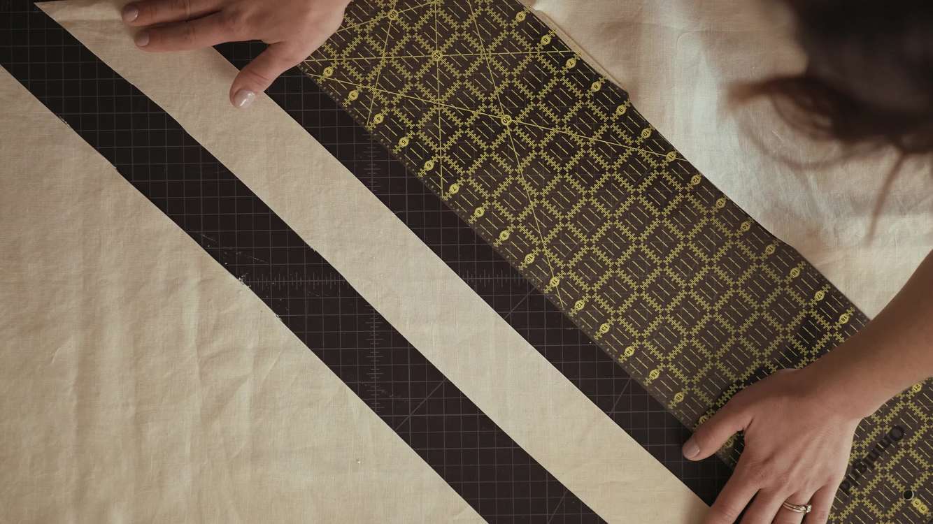 Make Binding Piecing a Scrap Quilt Folk Fibers Guidebooks